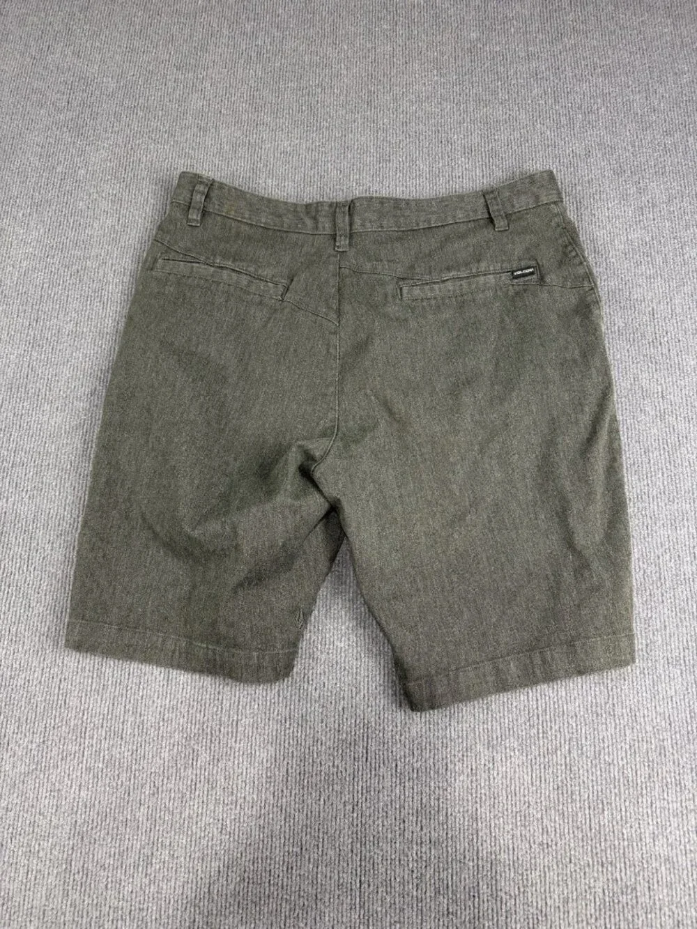 Volcom front button
